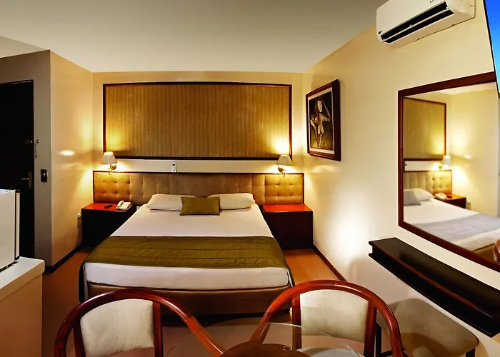 Lira Hotel