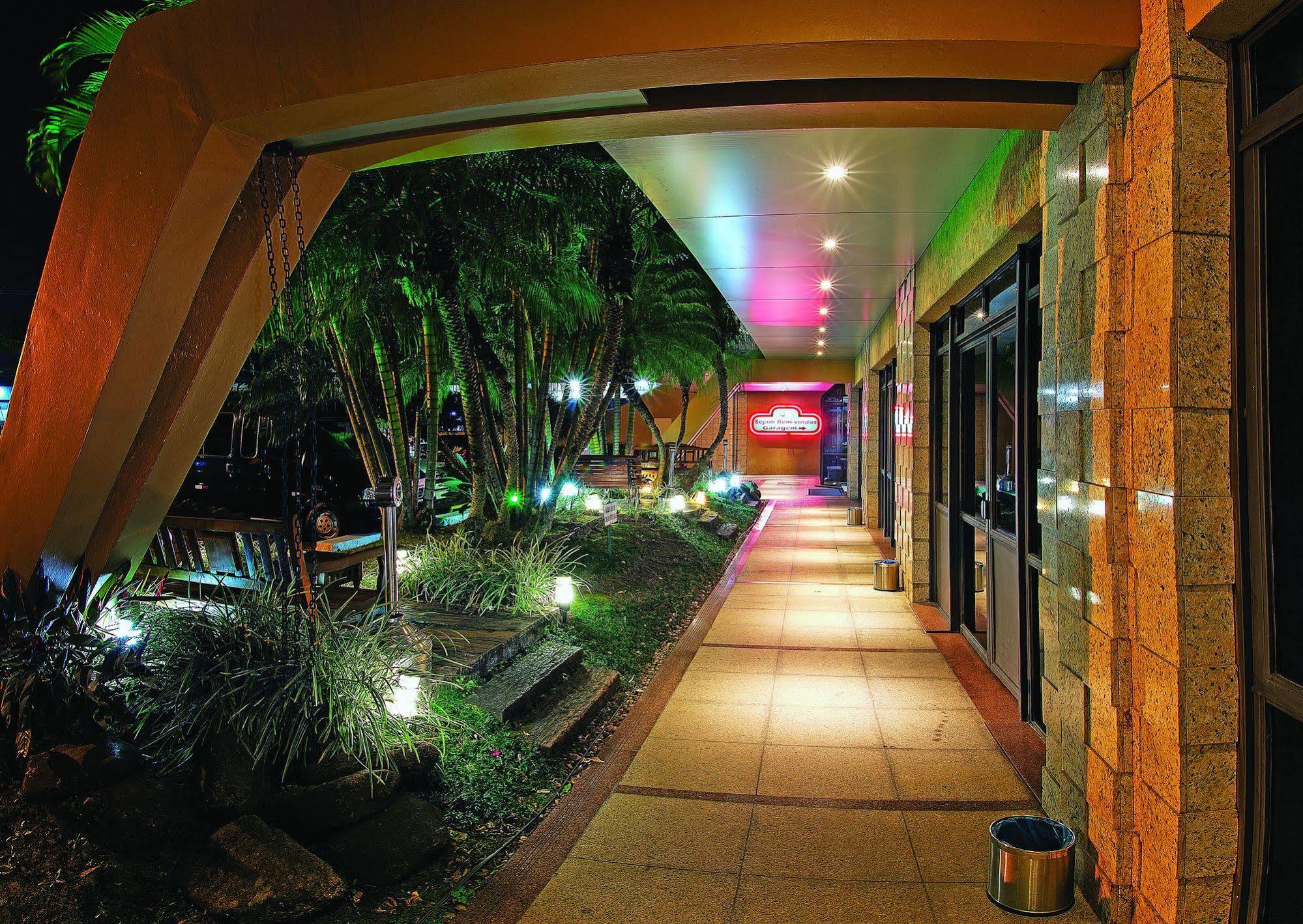 Lira Hotel