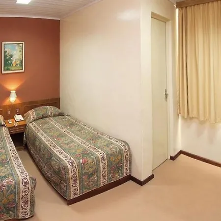 Lira Hotel Curitiba Exterior photo
