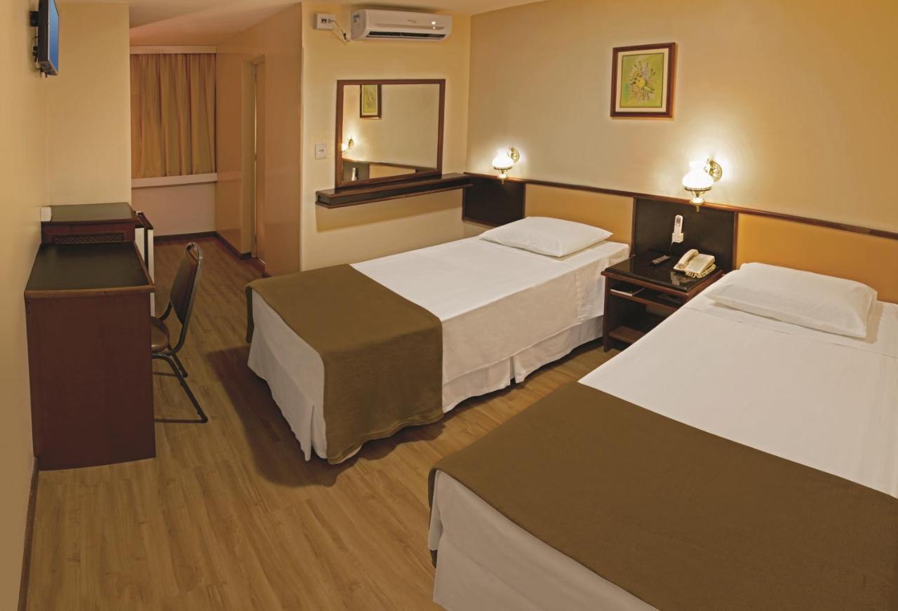 Lira Hotel