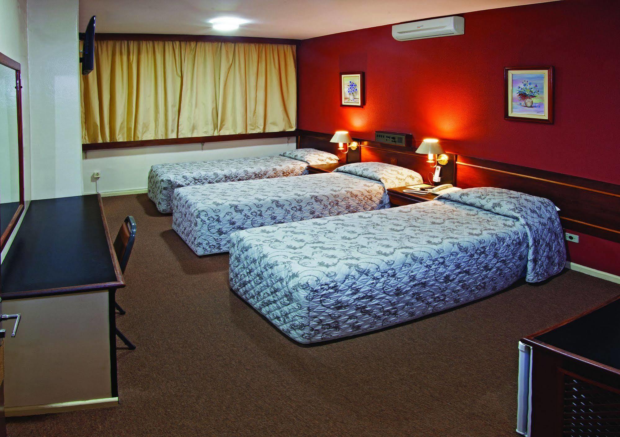 Lira Hotel 3*